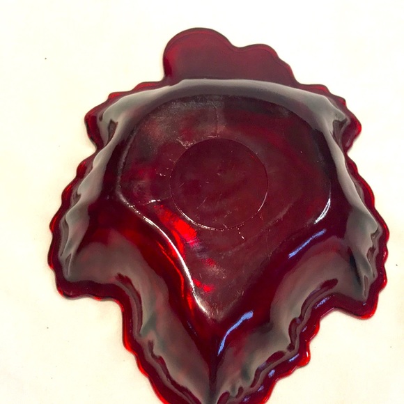 Vintage Anchor Hocking Ruby Red maple leaf dish - Picture 2 of 5